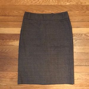 Banana Republic pencil skirt in plaid